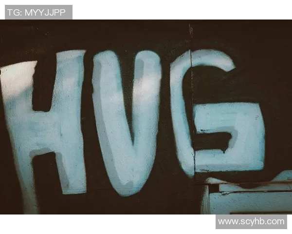 小脚足球球星崛起之路：从街头到赛场的传奇历程与奋斗精神